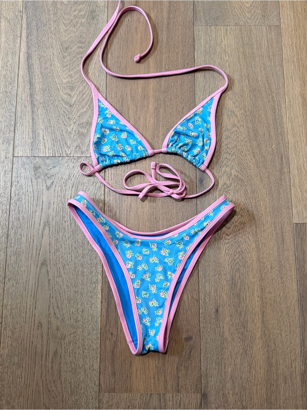 Frankie’s Bikinis- blue floral with pink